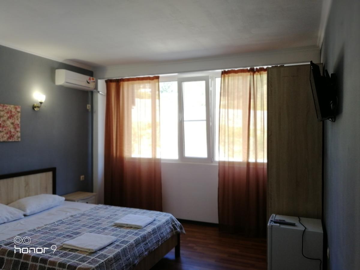 Mira Hotel New Athos Kültér fotó